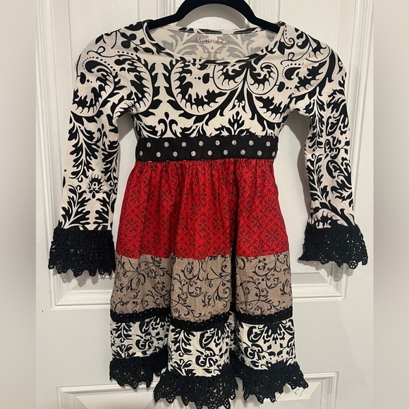 Mustard Pie Kids Red, Black, & White Damask Patchwork Dress with Lace Trim Sz 4 - Picture 8 of 13